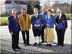 Kpm.Regina Kolm im Kreis der Geehrten